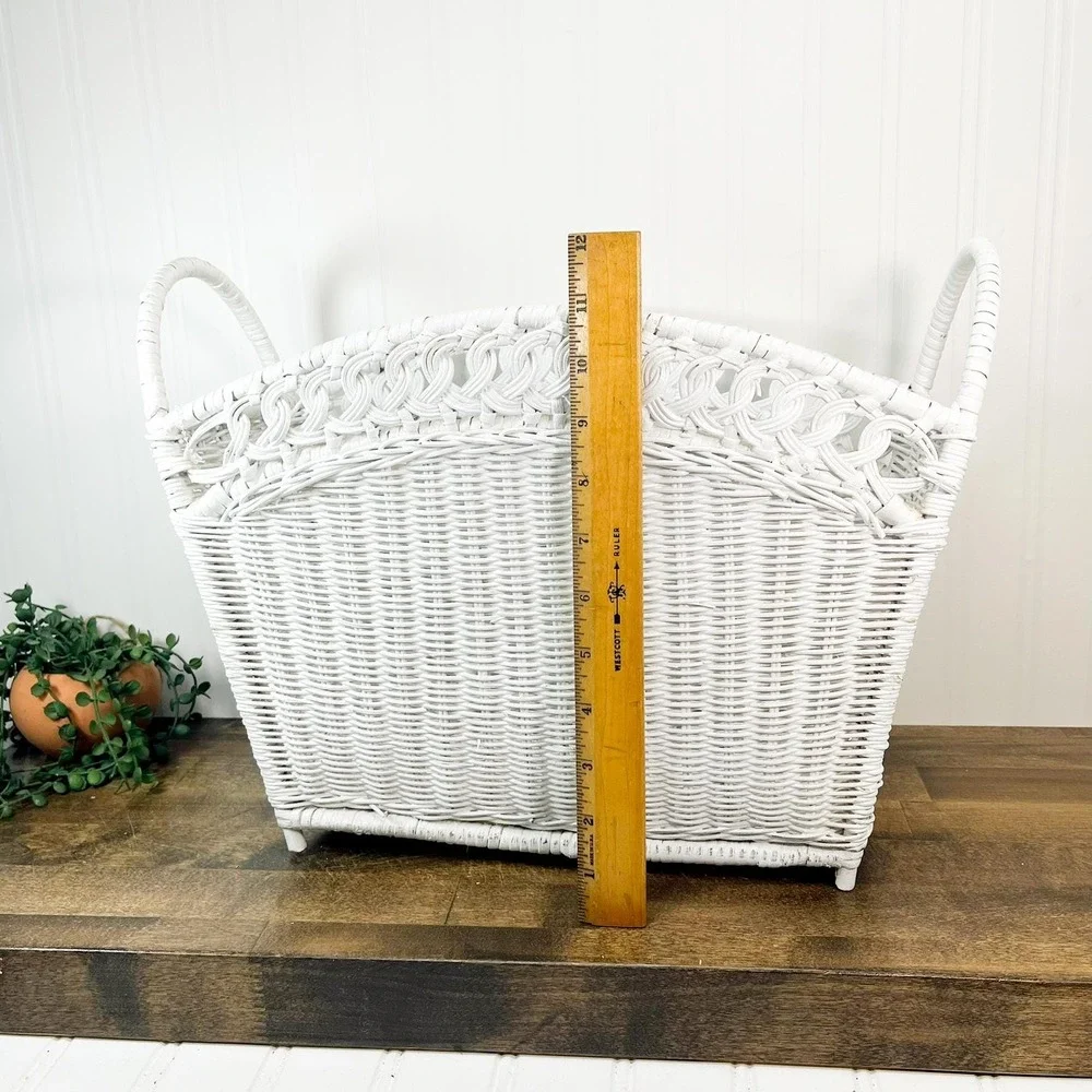 Vintage Wicker Magazine Rack:‎ White Magazine Storage Basket
